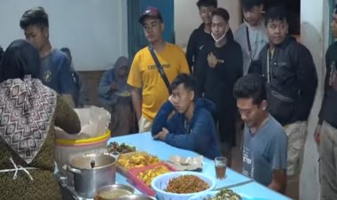 Legendaris Nasi Pecel "Mampir" Paron Ngawi, Buka Tengah Malam 32 Tahun Tetap Jadi Pilihan